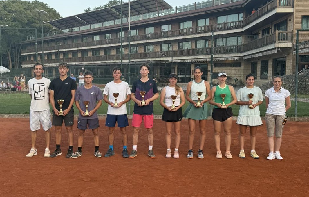 ITF юношески турнир в България